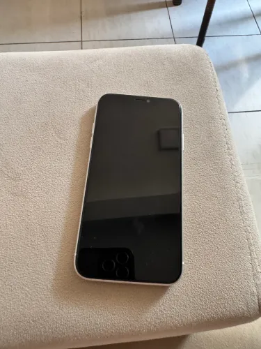 Celular iPhone 11 branco 64g