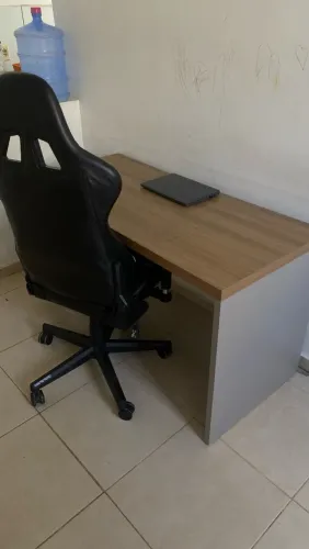 Mesa de estudo/trabalho