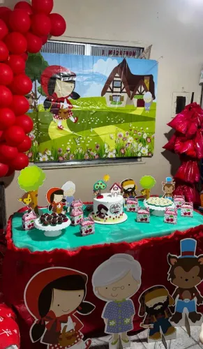 Kit Decoração e Roupa chapeuzinho vermelho