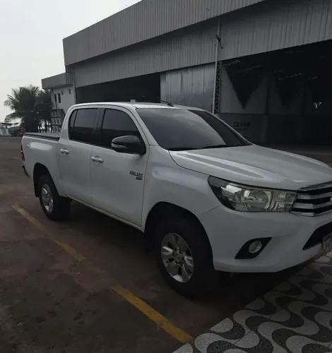 Toyota Hilux CD SR 4X2 2.7 16v/2.7 Flex Aut. 2017