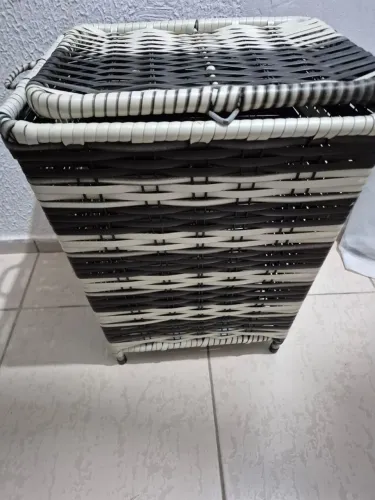 Cesto de roupas
