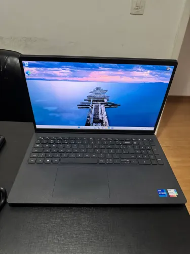 Notebook Dell Inspiron 15 3520 - Intel Core i7 12ª - 16GB RAM