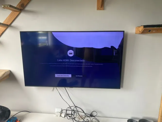 Tv sansung 50 polegadas UN50AU7700g display quebrado