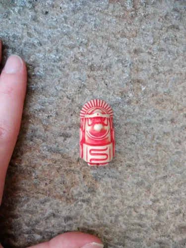Brinquedo colecionável Kinder Ovo Totem dupla face anos 90