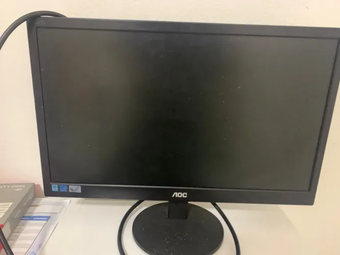 Monitor AOC LED 18,5 E970SWN - Estado de novo - Pouco uso
