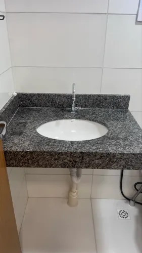 VENDO BANCADA DE BANHEIRO