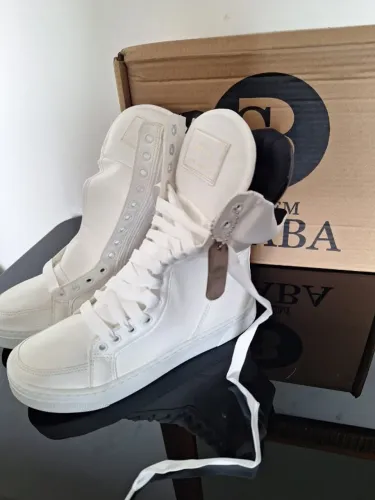 Bota para treino Vivi Winkler Só tem Braba Militar - Branca