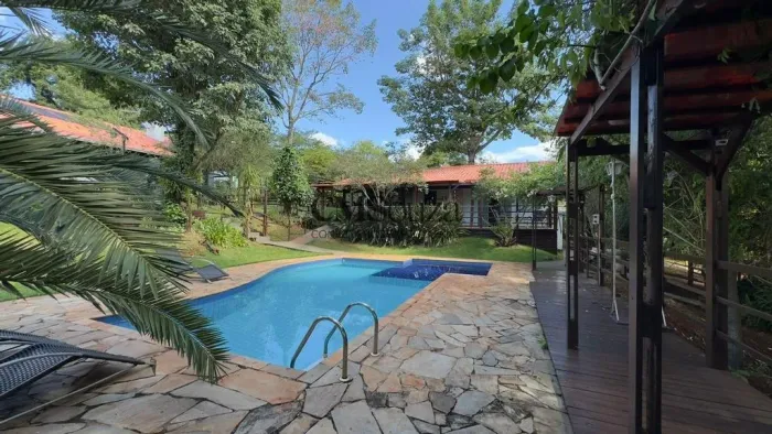 Condomínio Estancia Cabral | 4 de dormitórios sendo 3 suítes | metragem útil 233.32m² | va