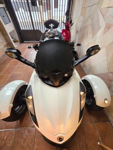 Can Am spyder