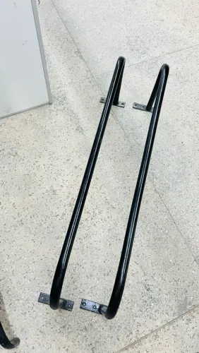 2 araras pra por roupas