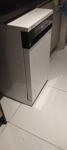 Máquina Lava-Louça 10 serviços Electrolux semenova LB10E  