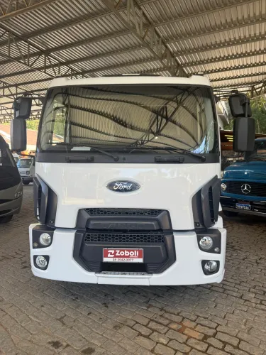 Ford Cargo 1319 Chassi 2013