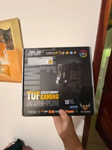 b550m plus asus tuf lacrada com nota