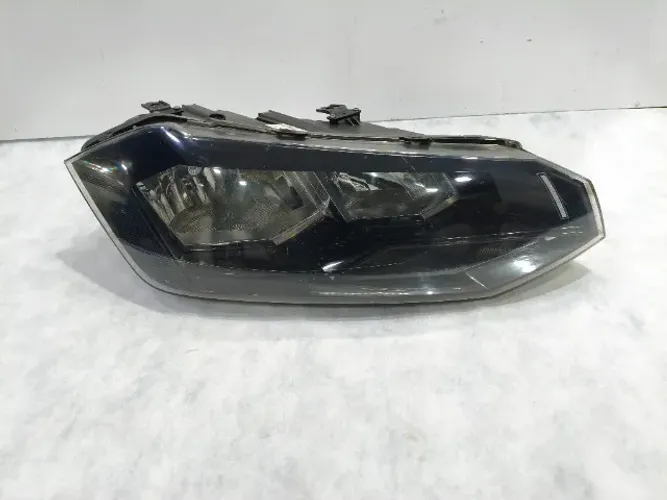Farol direito polo virtus 2018 2019 2020 a 2022 Arteb original