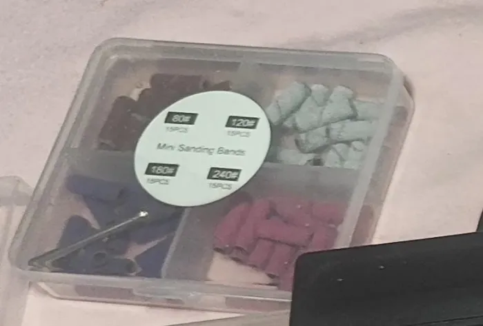 Broca de unha de gel