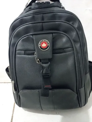Mochila hipermeavel de couro sintético