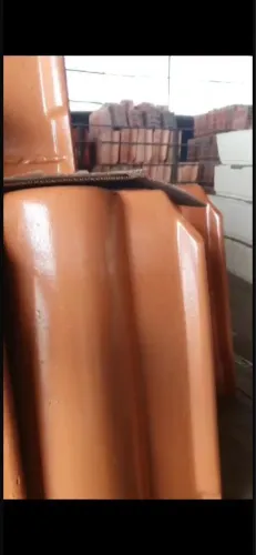 Telha Americana Vermelha Resinada C/ Carreto - R$ 4.320 Milheiro