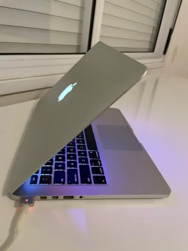 MACBOOK PRO TODO ORIGINAL 8gb 256ssd