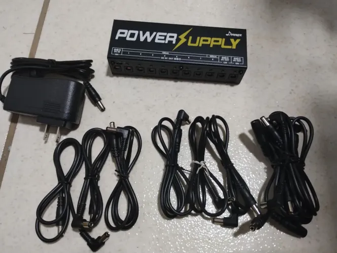 Fonte para pedais Power supply 10 conexões 