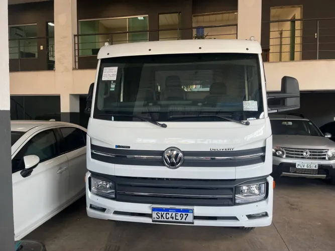 11-180, caminhão impecável, completo, automático