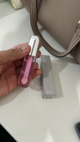 Lip oil R.e.m beauty ariana grande
