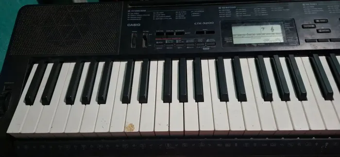 Teclado musical Casio CTK CTK-3500 61 teclas COM DEFEITO
