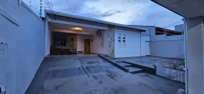 LOCAÇÃO- Térrea para aluguel com 130 metros quadrados com 3 quartos Boa Esperança - Cuiabá