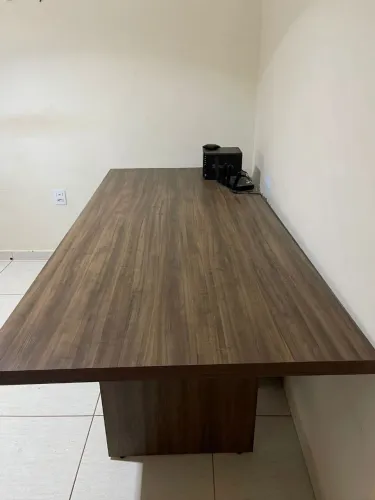 Mesa de escritório/reunião 
