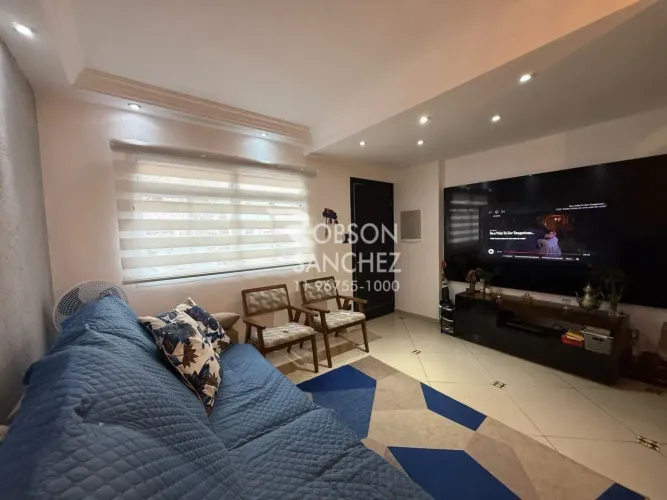 Casa a venda em condomínio fechado com 3 quartos, 2 suítes, 2 vagas, 130m²,quintal com chu