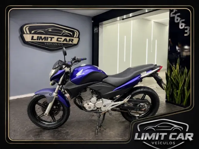 HONDA CB 300 2011