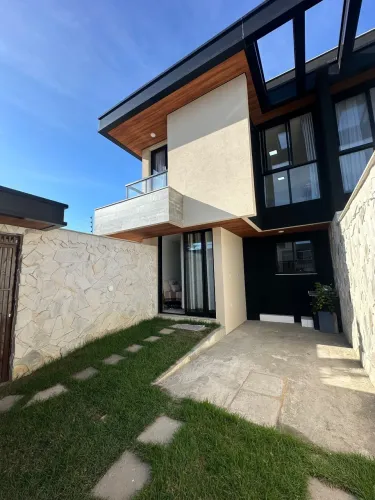Casa 2 suítes recém reformada em Morada de Laranjeiras - Sol da manhã