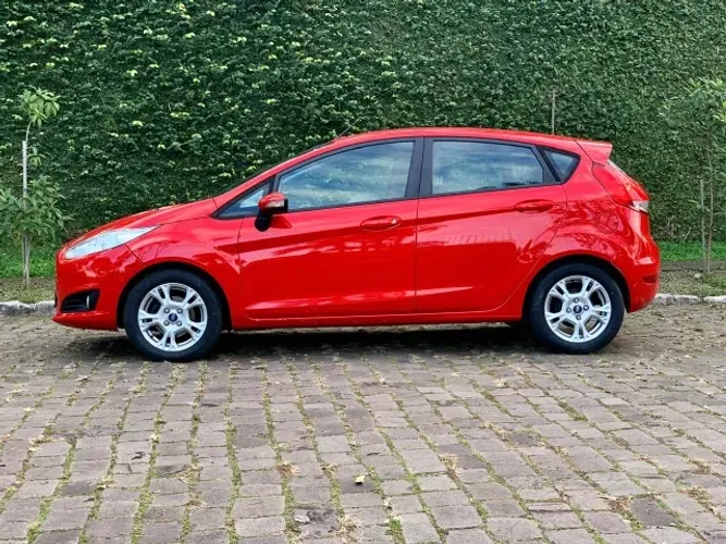 Ford Fiesta 1.6 16V Flex Aut. 5P 2014