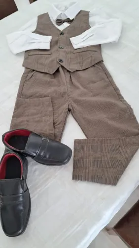 Traje social completo tanmanho 4 sapato 23