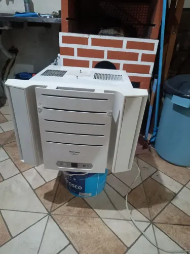 Ar condicionado de janela 