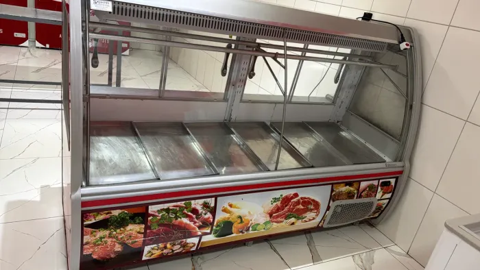 Balcão expositor de carnes 