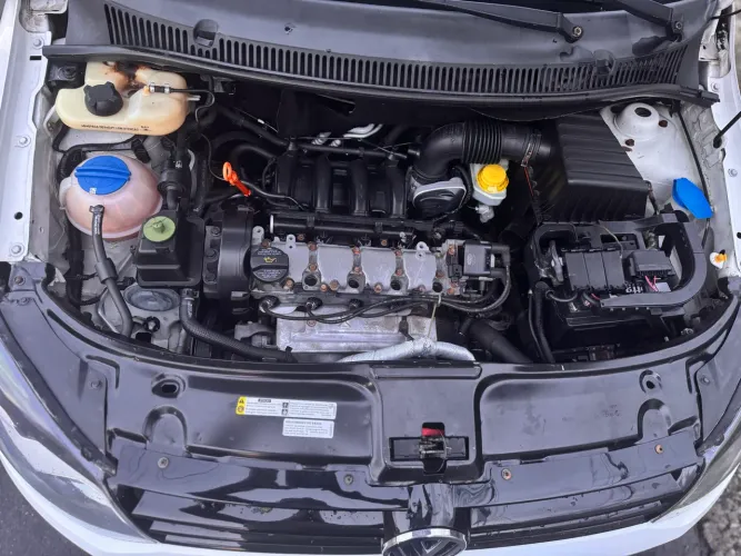 Volkswagen Fox Prime/higli. 1.6 Total Flex 8V 5P 2011