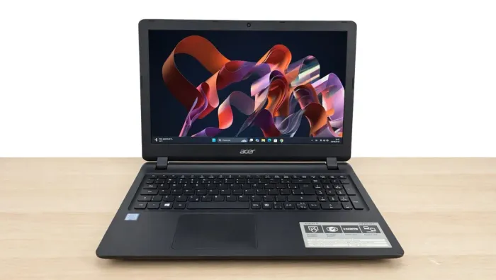 Notebook core i3 8gb ram ssd 240 + hd 300