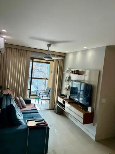 Alugo lindo apartamento de 2 quartos com suíte no Condomínio Refinatto