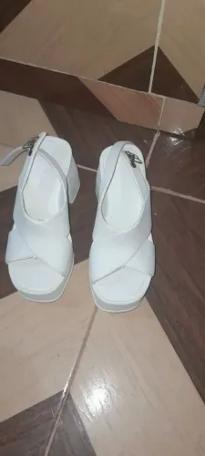 Sapato branco novo