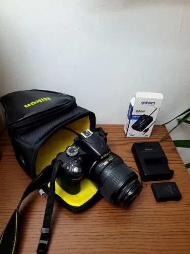Camera profissional Nikon D3200 