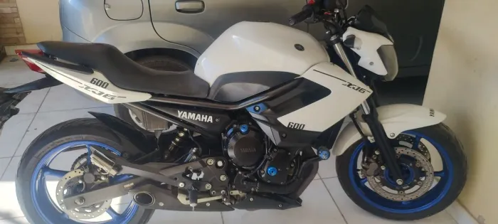 XJ6 2013 impecável