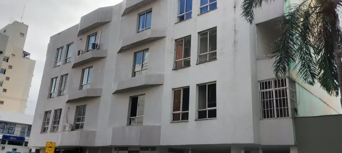 Alugo Jardim Camburi ( leia a descrição abaixo)