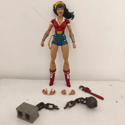 Mulher Maravilha Wonder Woman DC Designer Series: Bombshells por Ant Lucia DC Collectibles