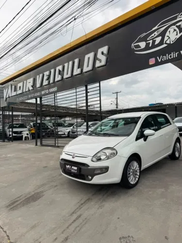 Fiat Punto Essence 1.6 Flex 16V 5P 2013
