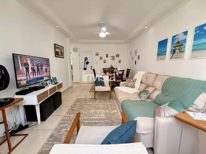 Apartamento frente mar à venda em Santos com vista lateral para o mar!