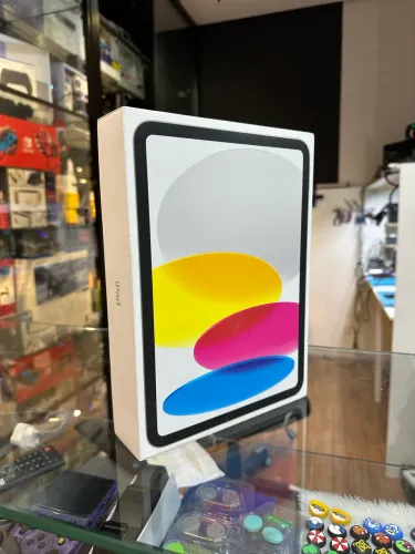 VENDO OU TROCO IPAD A16 128GB PRATA LACRADO 1 ANO DE GARANTIA ACEITO CARTÃO