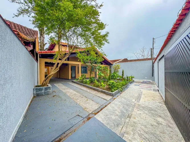 Casa isolada para locação na Vila Tupi