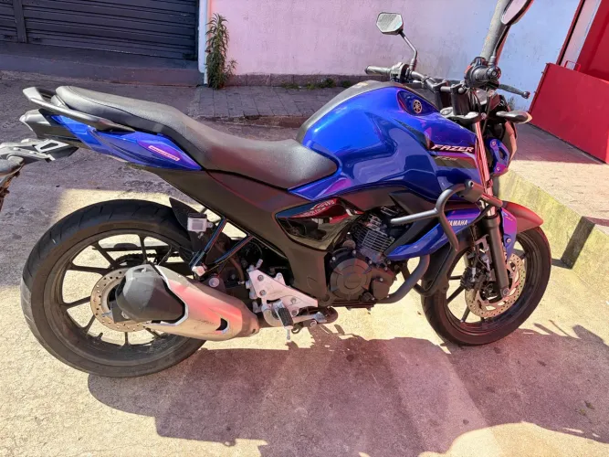 Fz 15 - doc ok, moto nova, sem detalhes