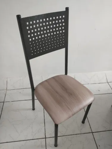 Mesa de 4 cadeiras 