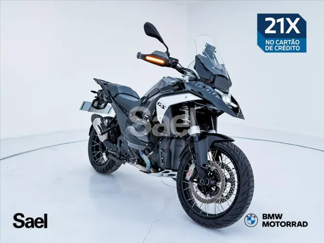 BMW R 1300 GS TRIPLE BLACK